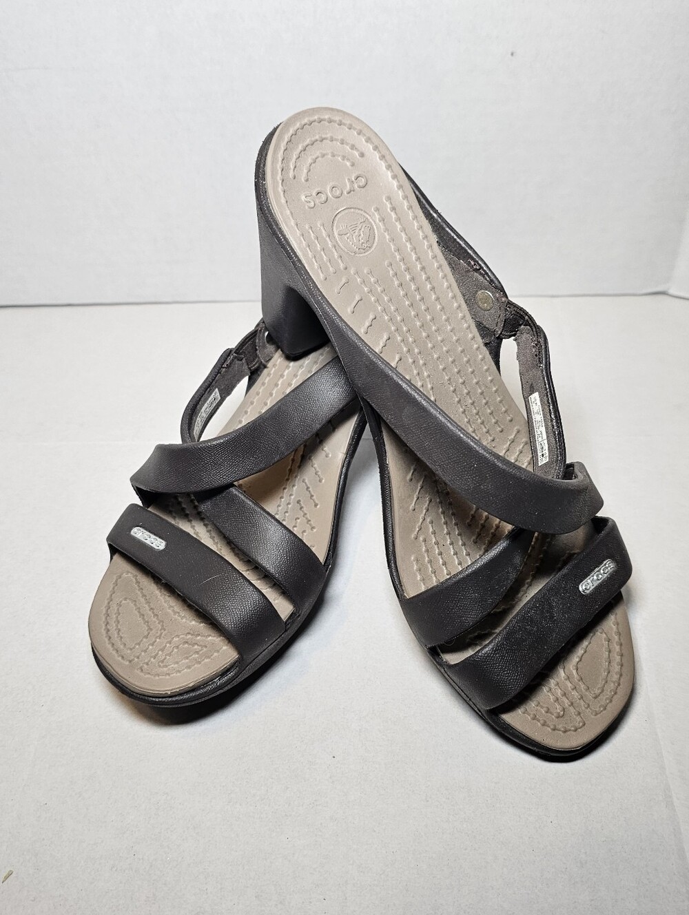 Crocs Cyprus IV Heels Strappy Sandals Women’s Sz 8 Espresso Brown Shoes